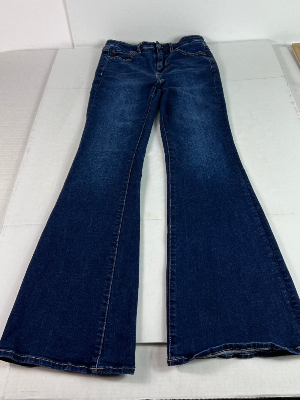 American Eagle Jeans Women's 27x31* Super High Rise Flare Dark Blue Denim Tag 2L